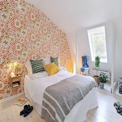 Flower Bedroom With Attic Style Decorative - Karbonix