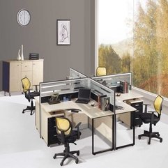 Four Working Table With Glass Partition Unique One - Karbonix