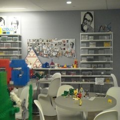 Fun Entertainment At Google Office Lego As - Karbonix