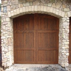 Garage Doors Photo - Karbonix