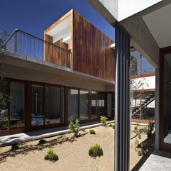Glazed Door And Window Wall Home Courtyard - Karbonix