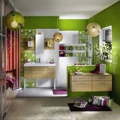 Green Bathroom With Lanterns Decor Looks Gorgeous - Karbonix