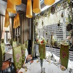 Green Flower Accent Plus Orange Lighting Restaurant Design - Karbonix