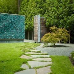 Green Grass Smal Tree Stone Stepping - Karbonix