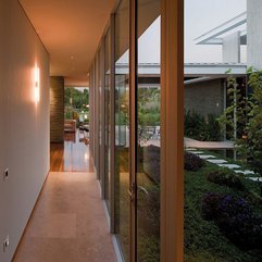 Hallway With Beautiful Courtyard View Glazed - Karbonix