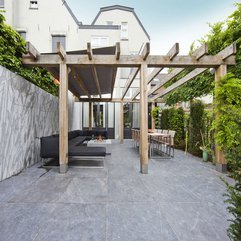 Home Courtyard Patio Space - Karbonix