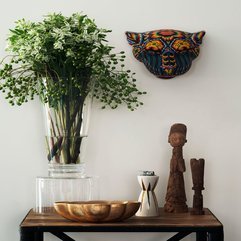 In Vase Near Artistic Wooden Ornament Colorful Kitten Mask Flowers - Karbonix