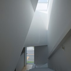 Interior Charming House In Tamatsu Interior Glass Wall Staircase View - Karbonix