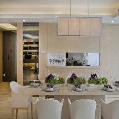 Interior Dining Room With Neutral Light Wood Table And White - Karbonix