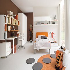 Kids Bedroom With Study Desk Looks Elegant - Karbonix