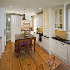Kitchen Remodel With Wood Table Design A - Karbonix