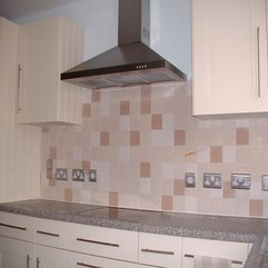 Kitchen Wall Tiles Design Neutral Color - Karbonix