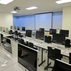 Lab With Black Style Modern Computer - Karbonix