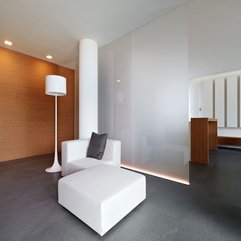 Lamp Near White Sofa Living Room White Arch - Karbonix