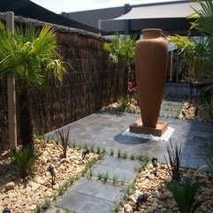 Landscaping Ideas Courtyard Chic Ideas - Karbonix