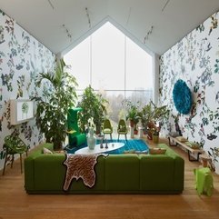 Best Inspirations : Living Room Interior With Vibrant Green Sofas Floral Patterned Wallpapers - Karbonix