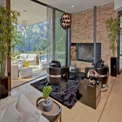 Loung With Fuzzy Carpet Facing Outside Views Creative - Karbonix