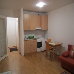 Lovely Bright Studio Apartment In Center Of Ljubljana Flat Rent - Karbonix