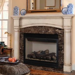 Mantel With Ceramic Vase Decorate Fireplace - Karbonix