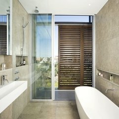 Modern Bathroom Design In Mountain House 11 Modern Bathroom - Karbonix