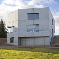 Modern Interior Design From A Solid Concrete House By Atelier ST - Karbonix