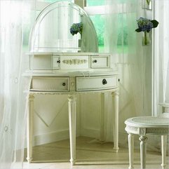 Best Inspirations : Organizing The Makeup Vanities With Fancy Style How - Karbonix