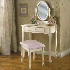Organizing The Makeup Vanities With White Painted How - Karbonix