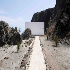 Pacific Ocean Views In Minimalist House Architecture Back Yard - Karbonix