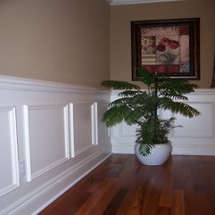 Picture White Wainscoting - Karbonix