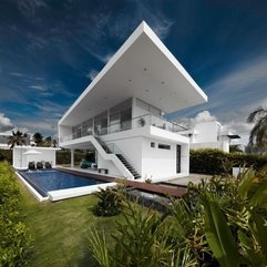 Best Inspirations : Plants Surrounds The White Home Completed With Infinity Pool In Green - Karbonix