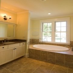 Retro Bathroom Design In Tan Tile Coosyd Interior - Karbonix