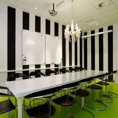 Retro Delightful Conference Room Design In Green - Karbonix