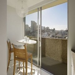 Retro Glass Sliding Door In Spacious Fontana Apartment Interior - Karbonix