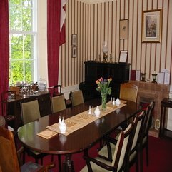 Best-inspirations : Room On Small Space With Big Tood Table Simple Dining ~ Karbonix