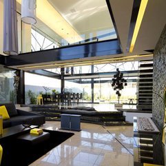 Room With Black Sofa And Rug And Yellow Cushion And Lamp Modern Living - Karbonix