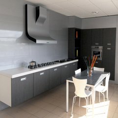 Sharp Small Apartment Kitchen Design Coosyd Interior - Karbonix