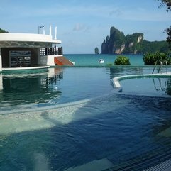 Shot Of The Infinity Pool Day - Karbonix