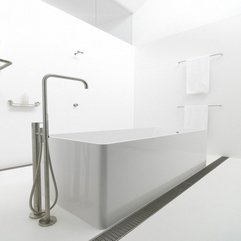 Silver Sink White Bathtub - Karbonix