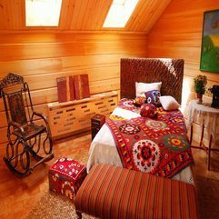 Skylight Rustic Bedroom - Karbonix