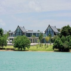 Sloping Rotop Viewed From The Sea Luxurious Villa - Karbonix