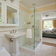 Small Bathroom Near Bedroom Showers In - Karbonix