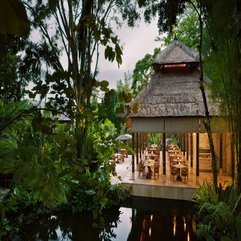 Space Near Pond With Plants Outdoor Dining - Karbonix