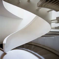 Stairs The Futuristic Home White Curved - Karbonix