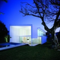 Suntro House Exterior Facade Modern Minimalist Architecture - Karbonix
