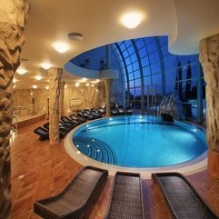 Swimming Pool At Home Iconic Design - Karbonix