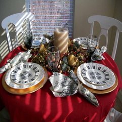 Thanksgiving Table With Red Cloth Ideas - Karbonix