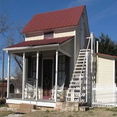 The Small Texas Houses With Red Roof Architectural Design - Karbonix