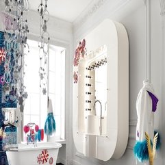 Themed Interior Bathroom With Luxury Vanity And Accessories Luxury White - Karbonix