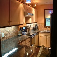 Tiles Used As Both A Backsplash Under Cabinet Wall Accent Cozy Wall - Karbonix
