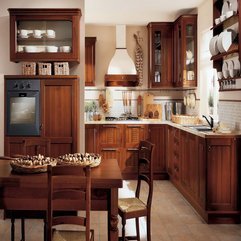 Traditional Design Kitchen In - Karbonix